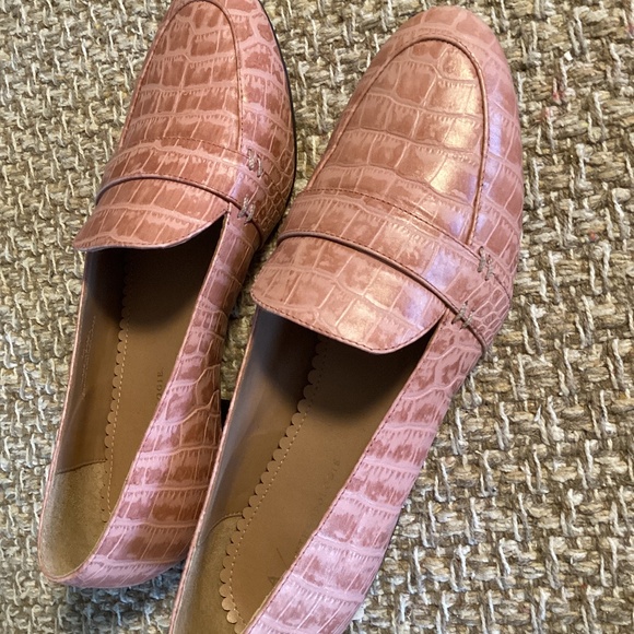 Anthropologie Shoes - ANTHROPOLOGIE leather loafer shoe
